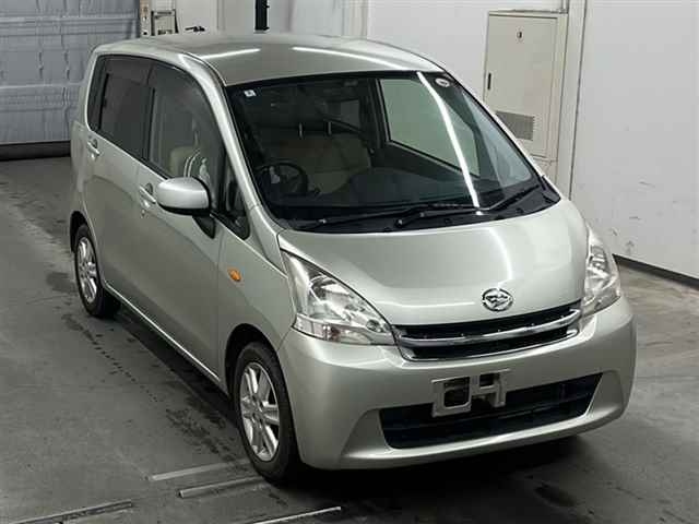 DAIHATSU MOVE 2012