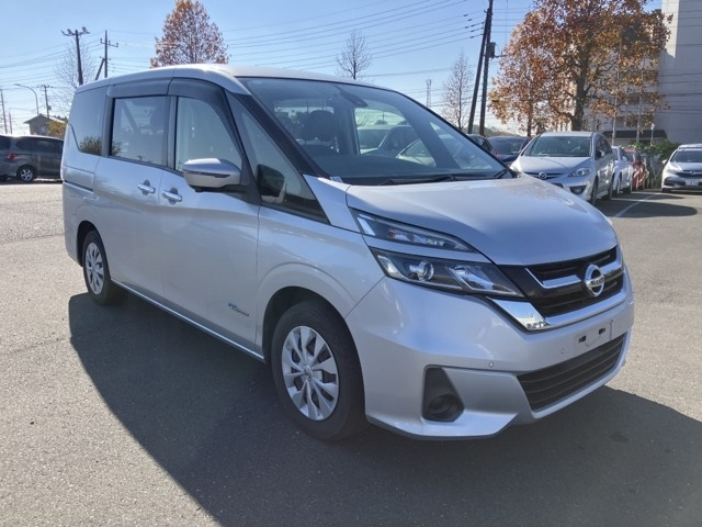 NISSAN SERENA 2017