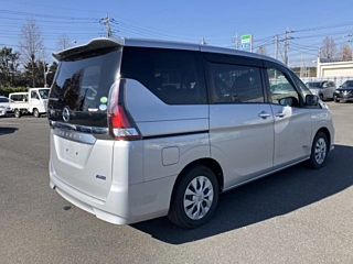 NISSAN SERENA 2017