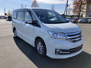 NISSAN SERENA 2011