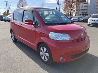 TOYOTA PORTE 2011