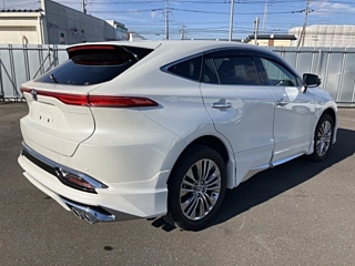 TOYOTA HARRIER 2022