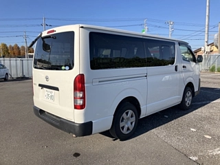 TOYOTA HIACE VAN 2020