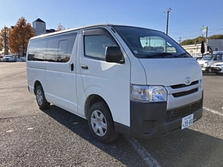 TOYOTA HIACE VAN 2020