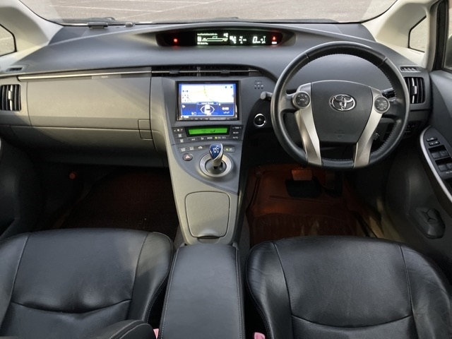 TOYOTA PRIUS 2011