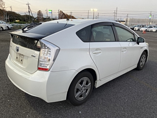 TOYOTA PRIUS 2011