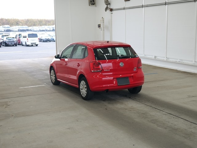 VOLKSWAGEN POLO 2012