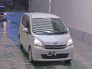 DAIHATSU MOVE 2011