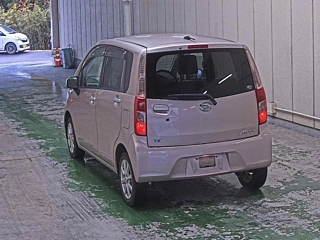 DAIHATSU MOVE 2011