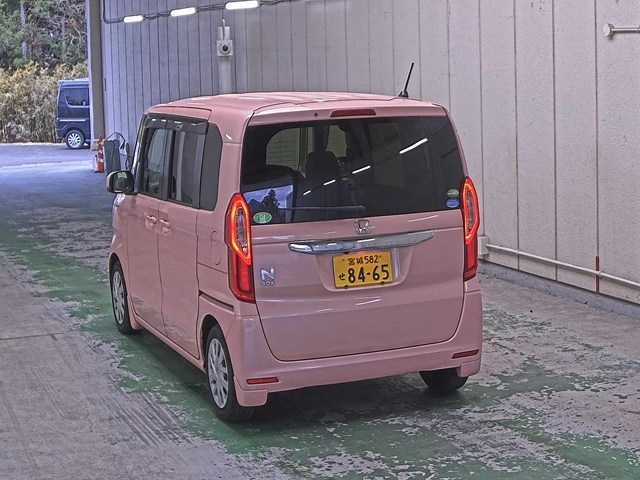 HONDA N BOX 2017