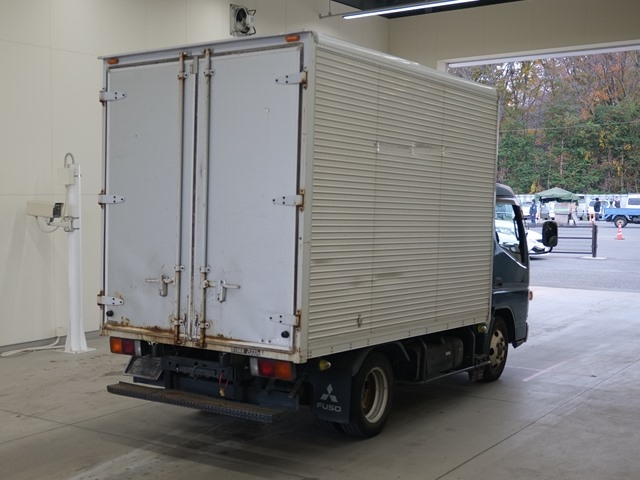 MITSUBISHI CANTER 2009