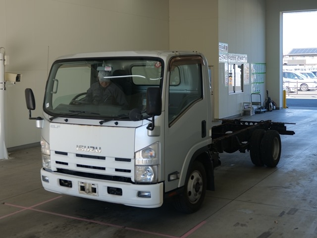 ISUZU ELF 2012