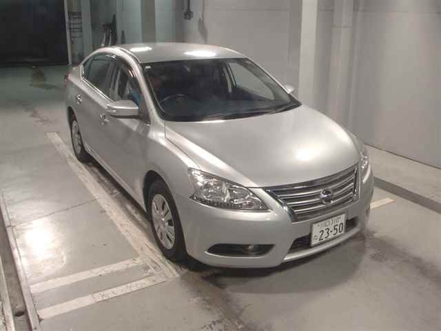 NISSAN SYLPHY 2019
