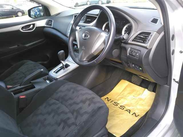 NISSAN SYLPHY 2019