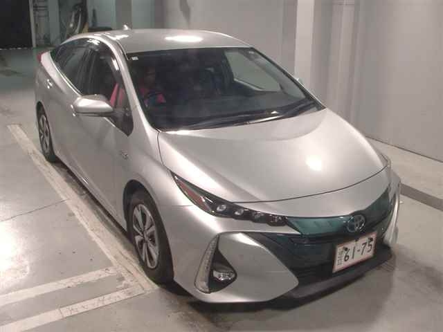 TOYOTA PRIUS PHV 2018