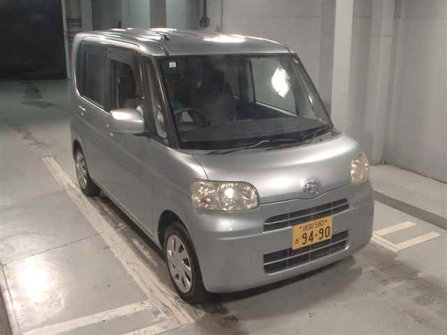 DAIHATSU TANTO 2013