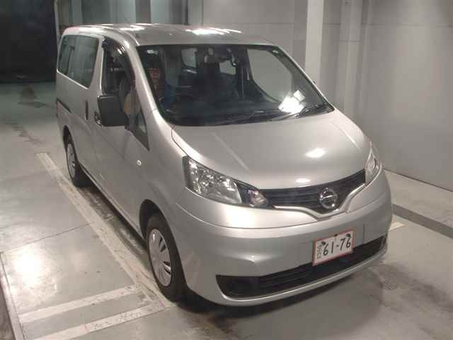 NISSAN NV200 2020