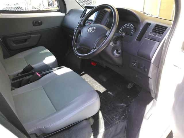 TOYOTA LITE ACE TRUCK 2017