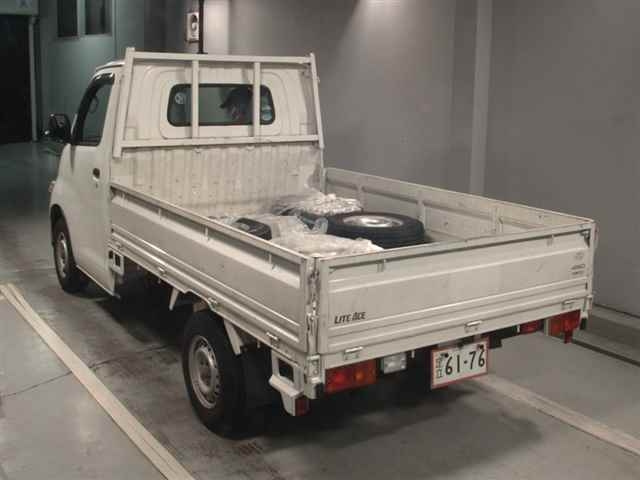 TOYOTA LITE ACE TRUCK 2017