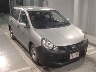 NISSAN AD 2020