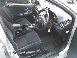 TOYOTA PREMIO 2018