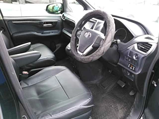 TOYOTA VOXY 2014