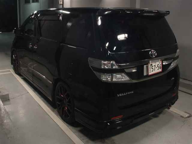 TOYOTA VELLFIRE 2013