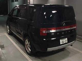 MITSUBISHI DELICA D5 2011
