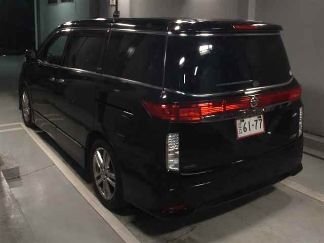 NISSAN ELGRAND 2011