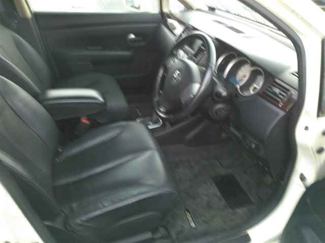 NISSAN TIIDA 2008