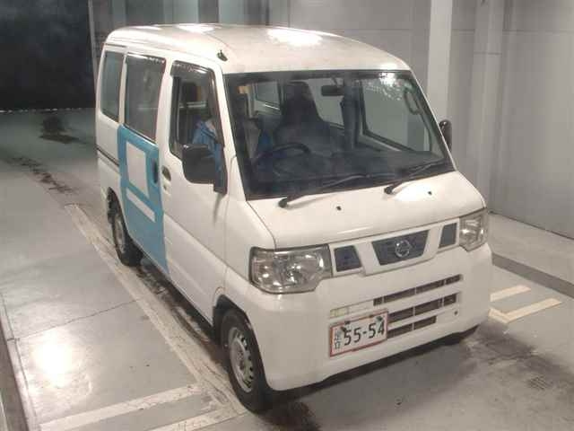 NISSAN CLIPPER VAN 2013