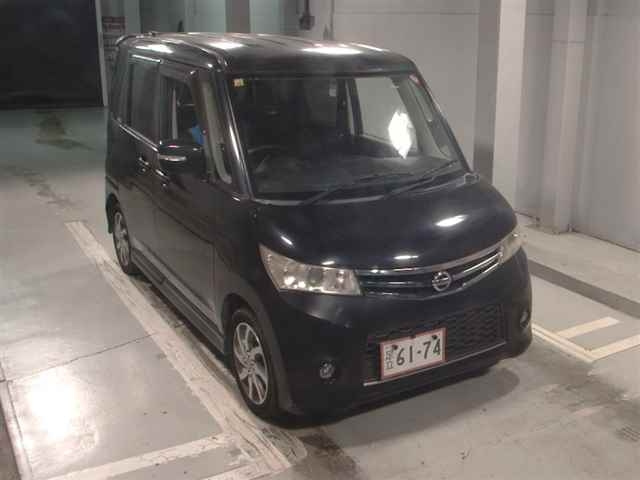 NISSAN ROOX 2010