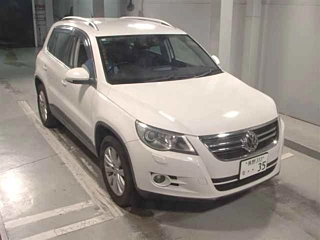 VOLKSWAGEN TIGUAN 2010