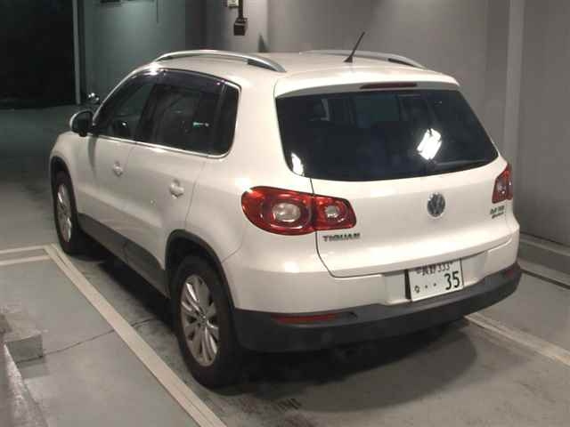 VOLKSWAGEN TIGUAN 2010