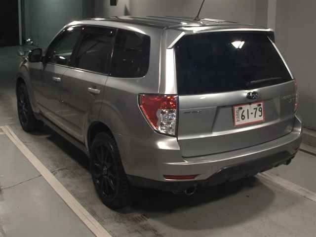 SUBARU FORESTER 2010