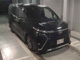 TOYOTA VOXY 2020