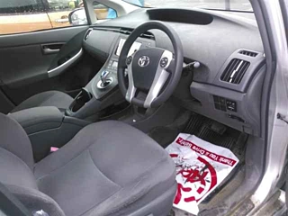 TOYOTA PRIUS 2011