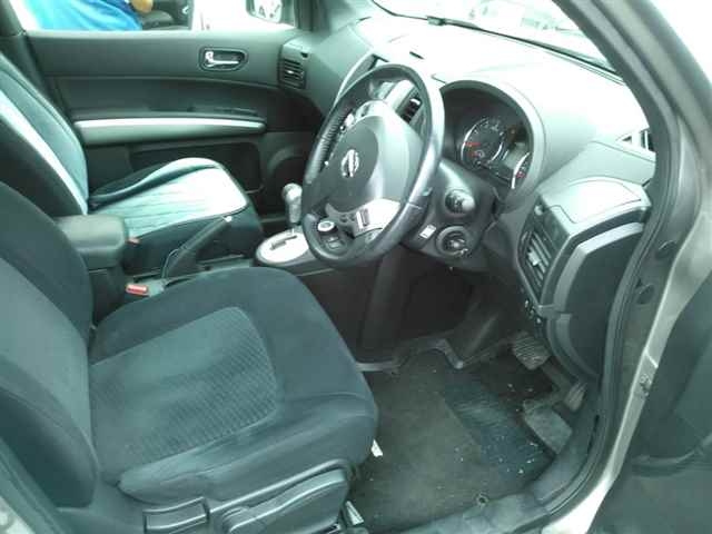 NISSAN X-TRAIL 2010