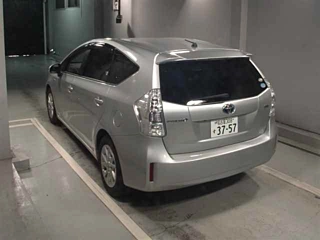 TOYOTA PRIUS ALPHA 2012