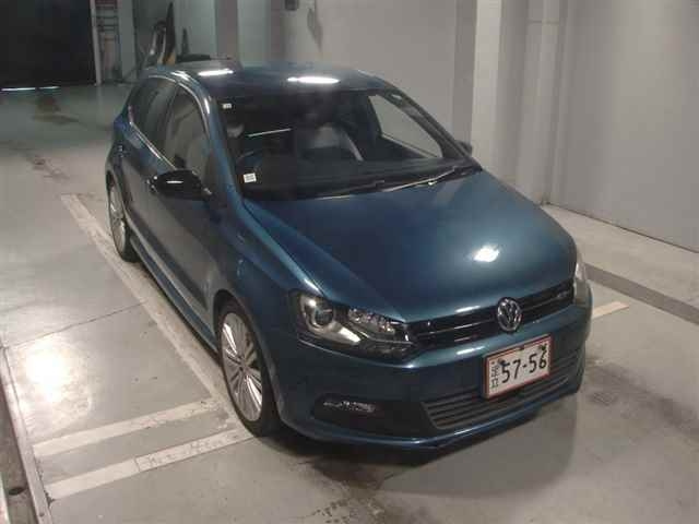 VOLKSWAGEN POLO 2014