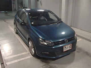 VOLKSWAGEN POLO 2014