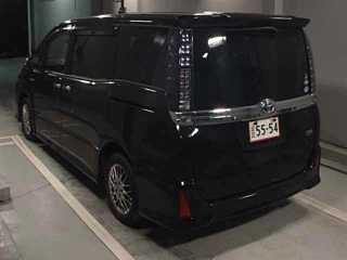 TOYOTA VOXY 2017