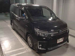 TOYOTA VOXY 2017