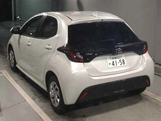 TOYOTA YARIS 2024
