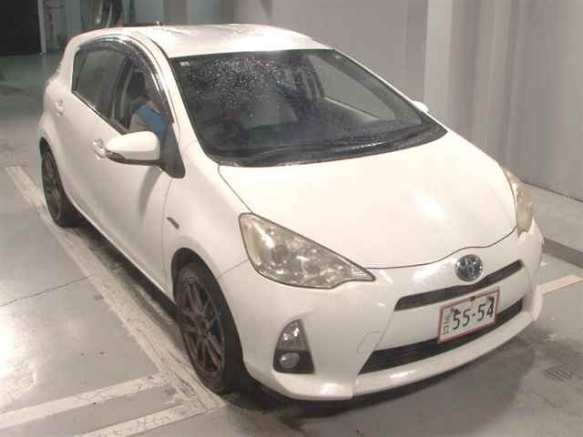 TOYOTA AQUA 2012