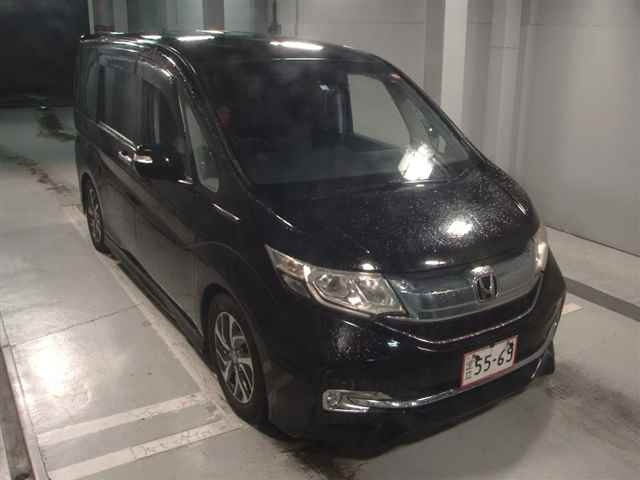 HONDA STEP WAGON 2016
