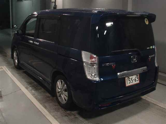 HONDA STEP WAGON 2011