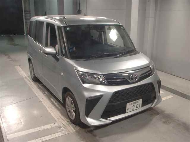 TOYOTA ROOMY 2023