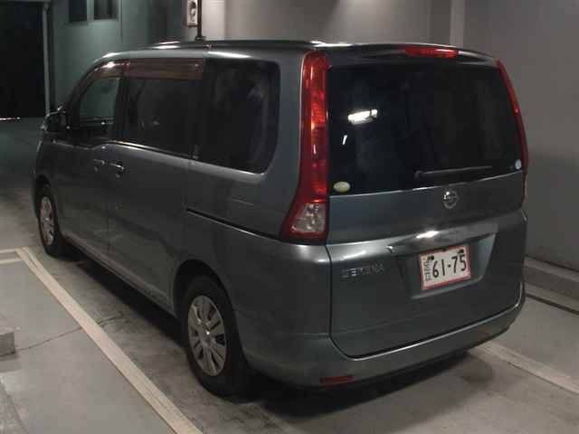 NISSAN SERENA 2010