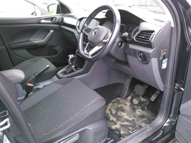 VOLKSWAGEN T-CROSS 2020